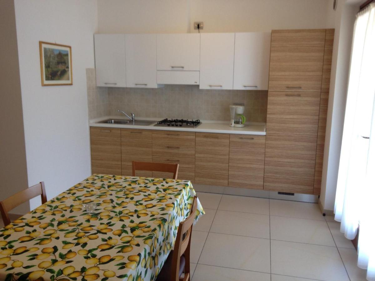 אסנצה די ברנצונה Residence Casa Maria מראה חיצוני תמונה