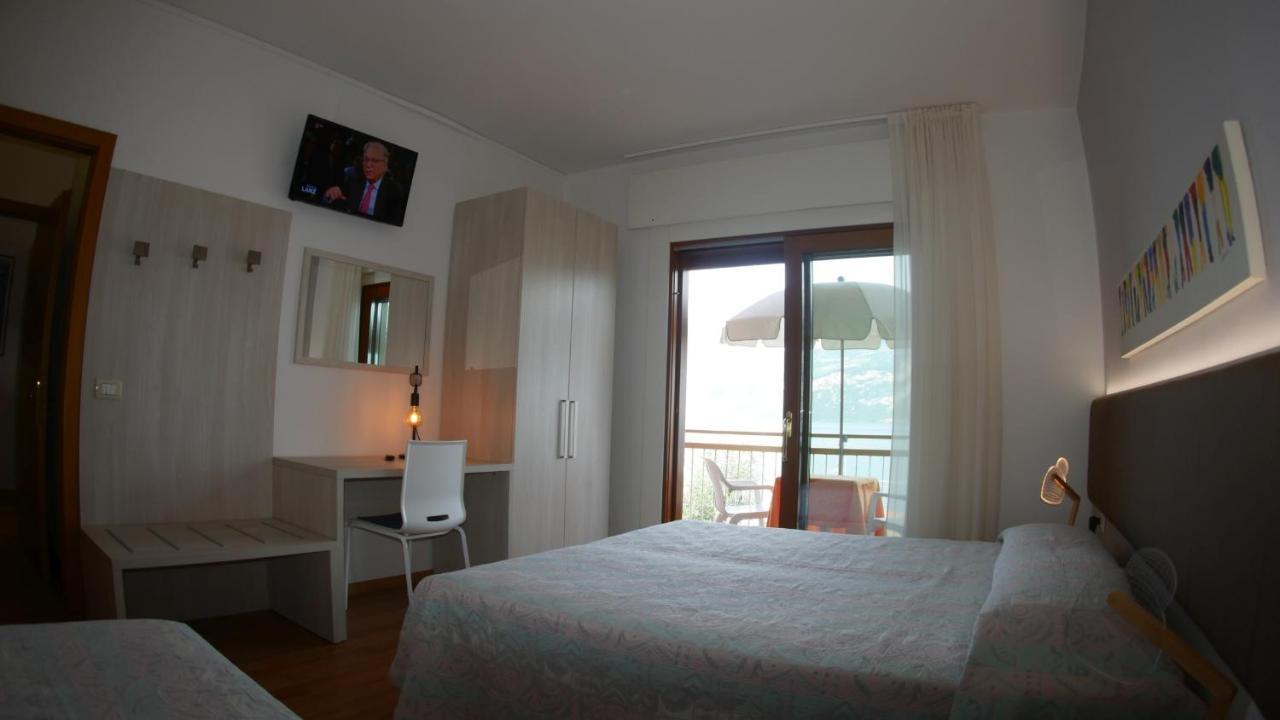 אסנצה די ברנצונה Residence Casa Maria מראה חיצוני תמונה