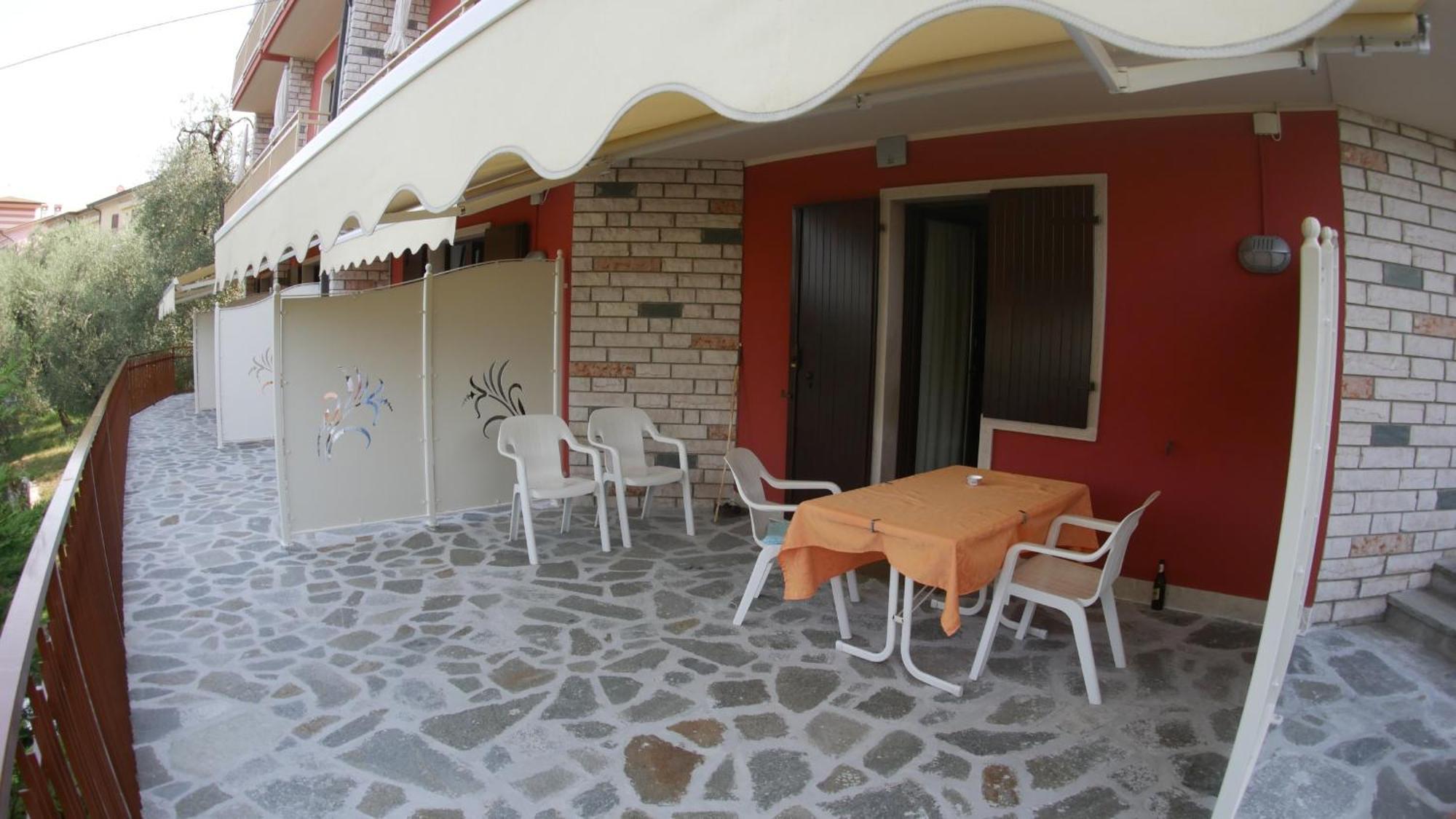 אסנצה די ברנצונה Residence Casa Maria מראה חיצוני תמונה