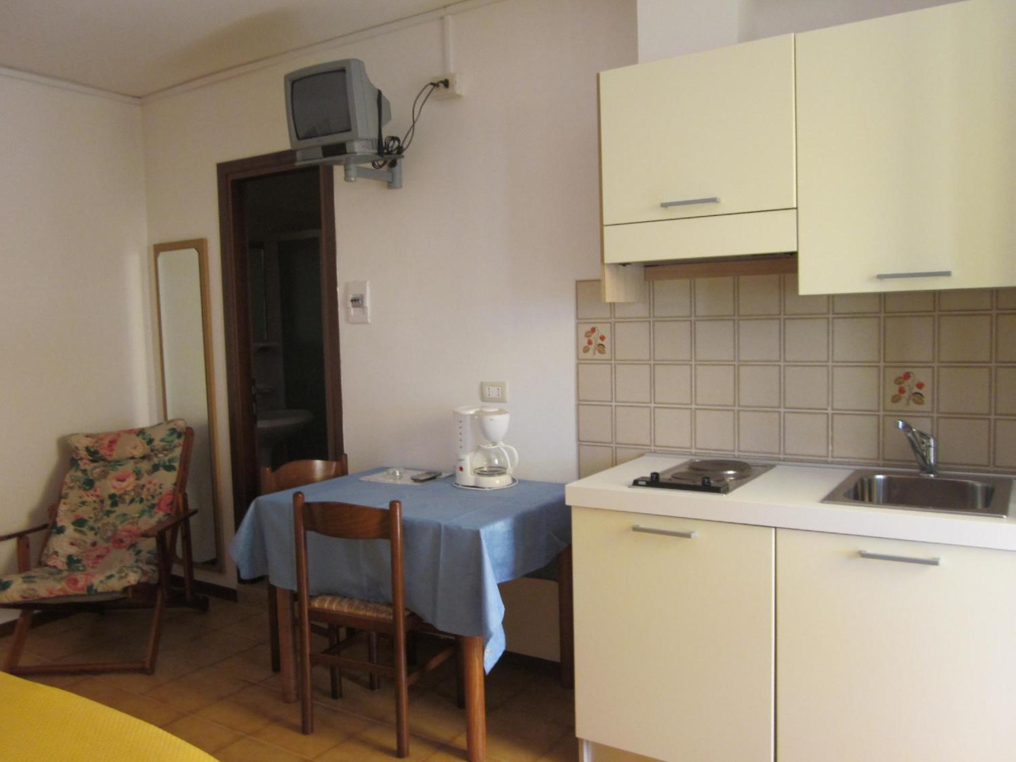 אסנצה די ברנצונה Residence Casa Maria מראה חיצוני תמונה