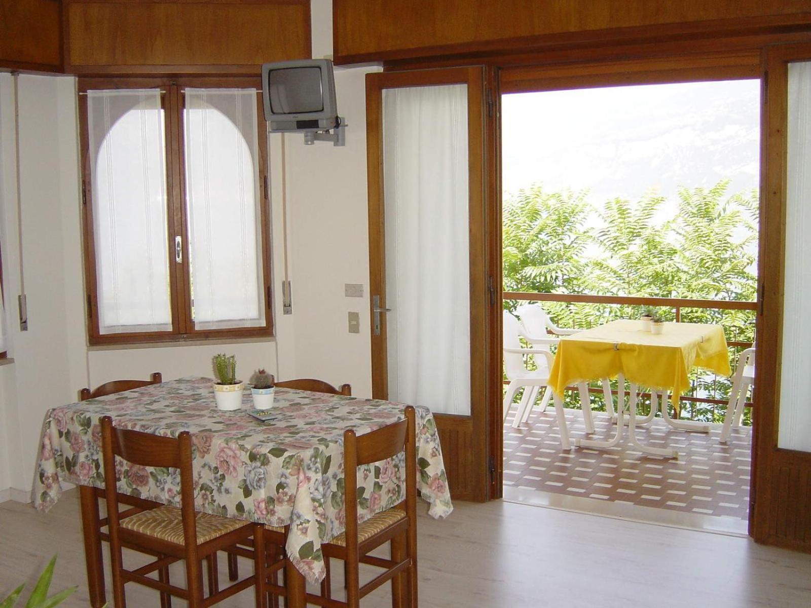 אסנצה די ברנצונה Residence Casa Maria מראה חיצוני תמונה
